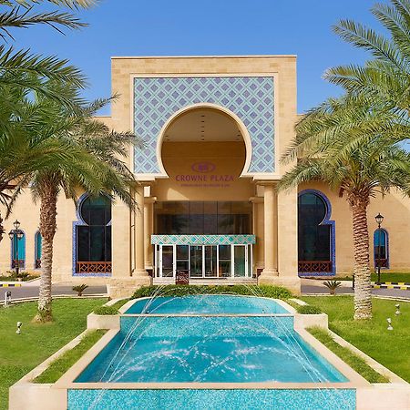Crowne Plaza Jordan Dead Sea Resort & Spa By Ihg Sweimeh Eksteriør billede The entrance of the hotel